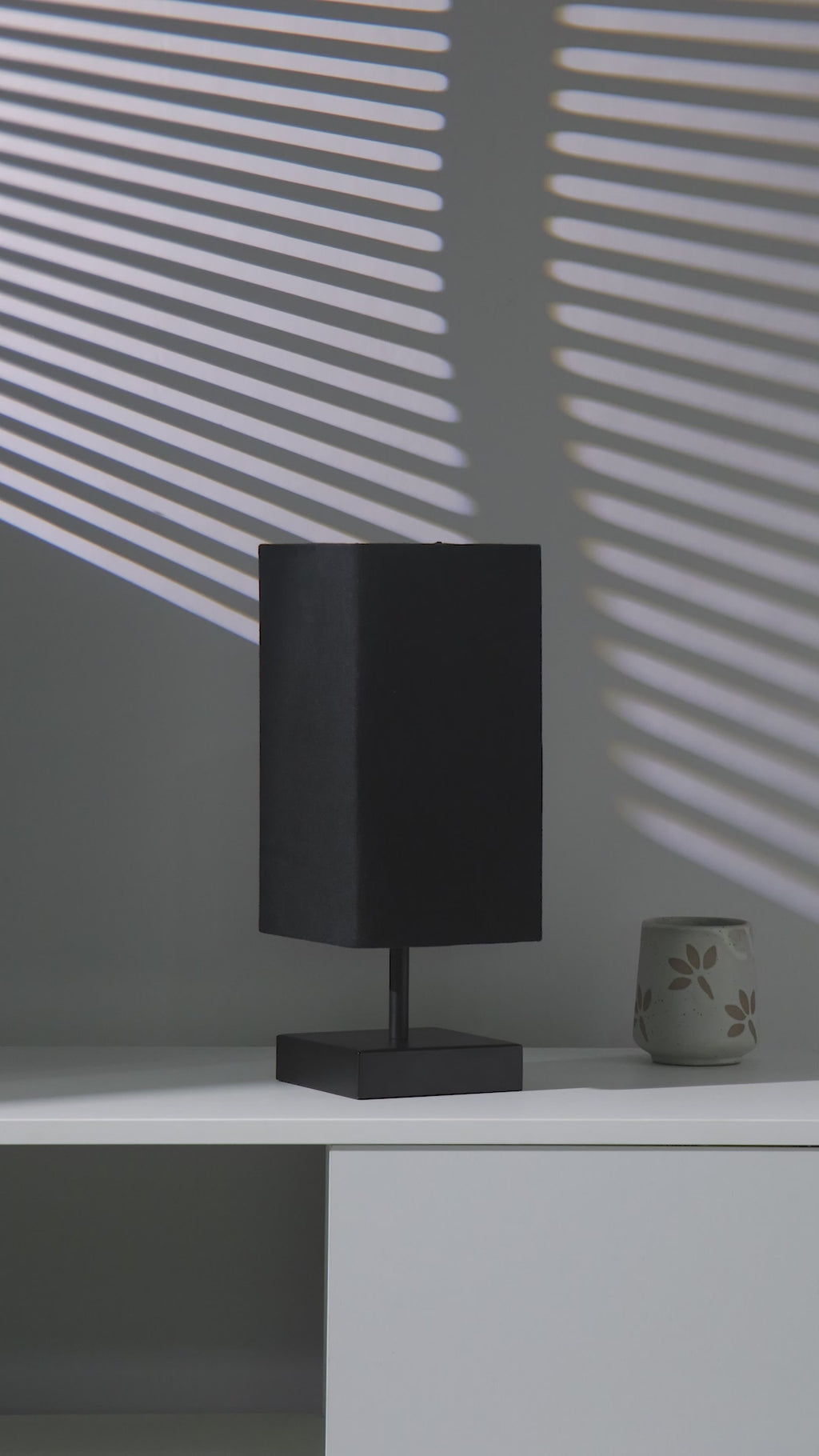 color-Solid Black