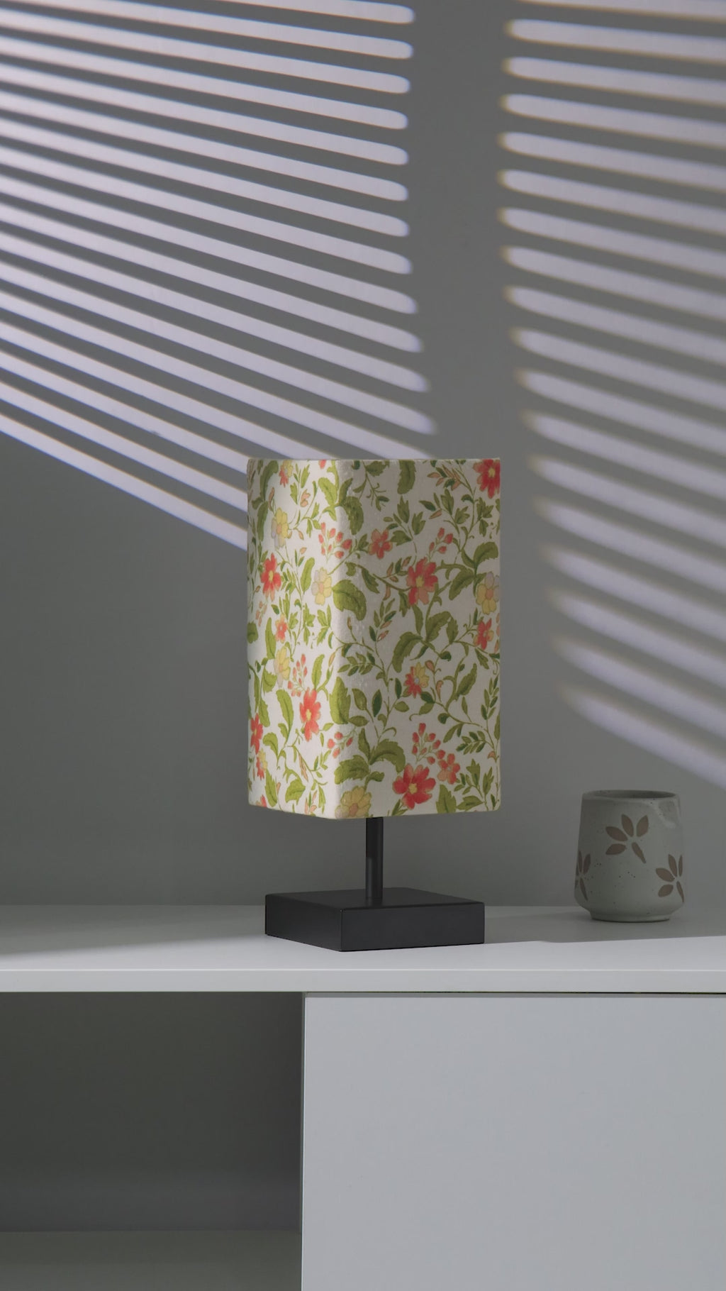 color-Vintage Floral