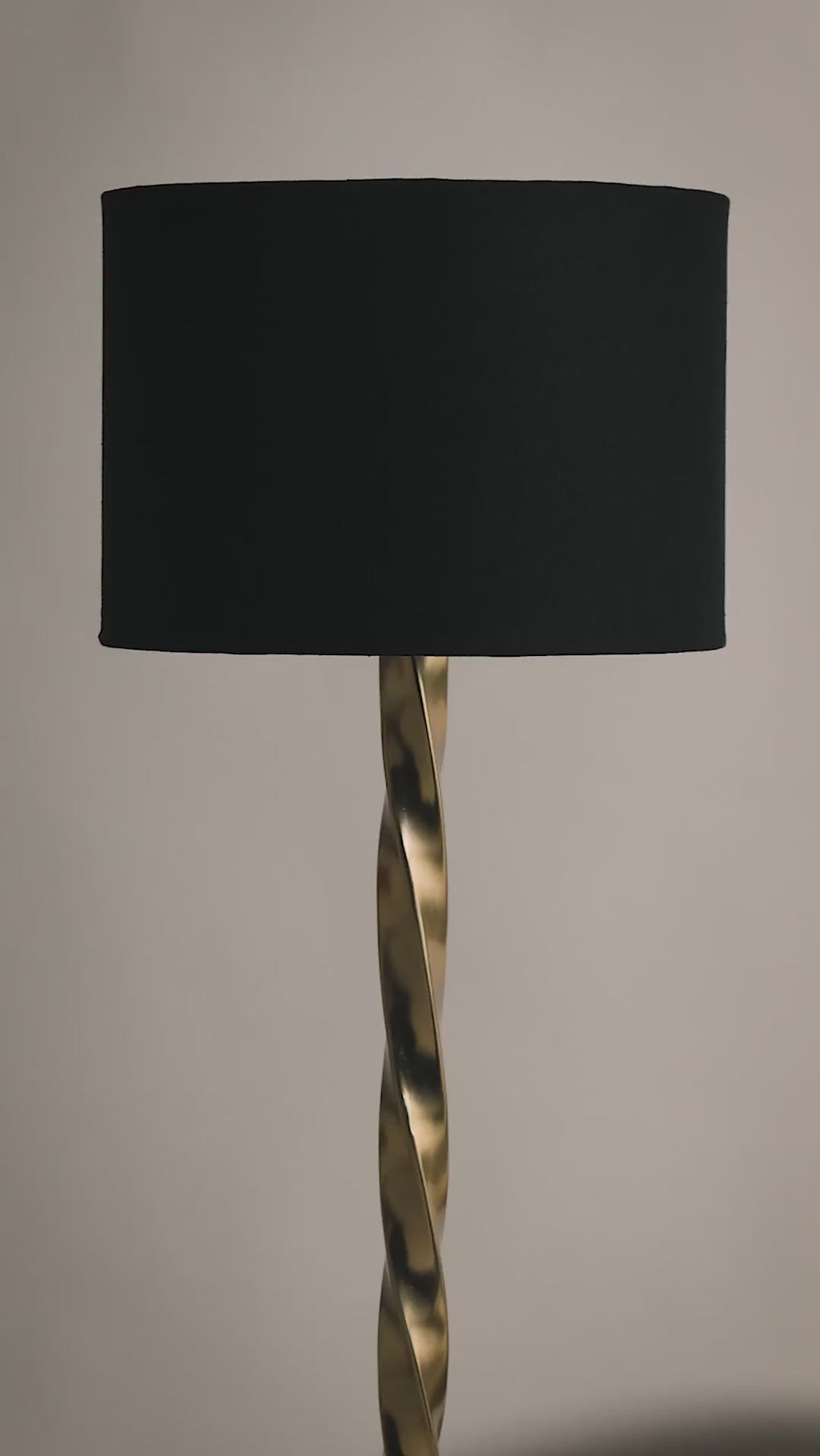 color-Solid Black